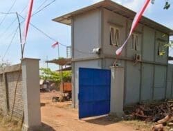 Gudang Tanah Clea Di Jalan Raya Pakah Tuban Disorot Publik, Diduga Olah Hasil Tambang Ilegal Tanpa Izin