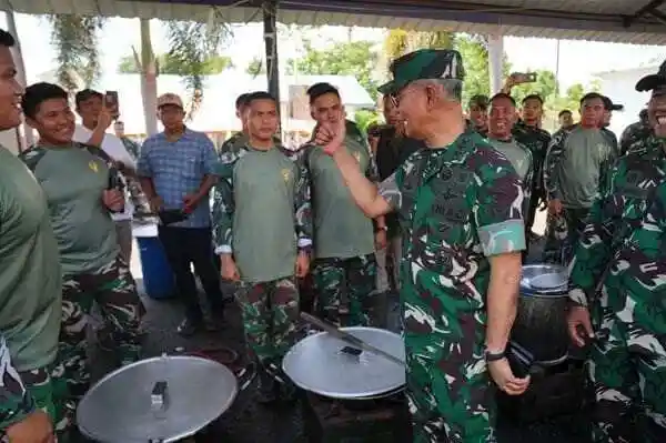 Kasum TNI Tinjau Pembangunan Hunian Sementara di Desa Napa Tapanuli Selatan