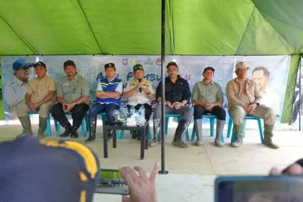 Mendagri Pastikan Stok Beras untuk Masyarakat di Daerah Bencana Aman hingga 6 Bulan ke Depan