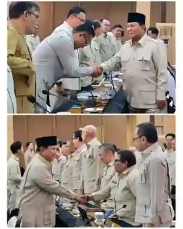 Presiden Prabowo Subianto menyampaikan Taklimat Awal Tahun kepada seluruh jajaran Kabinet Merah Putih di kediamannya