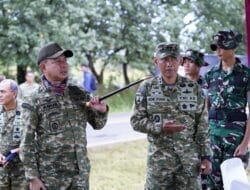 Panglima TNI Tinjau Yonif TP 890/Gardha Sakti di Garut, Jawa Barat