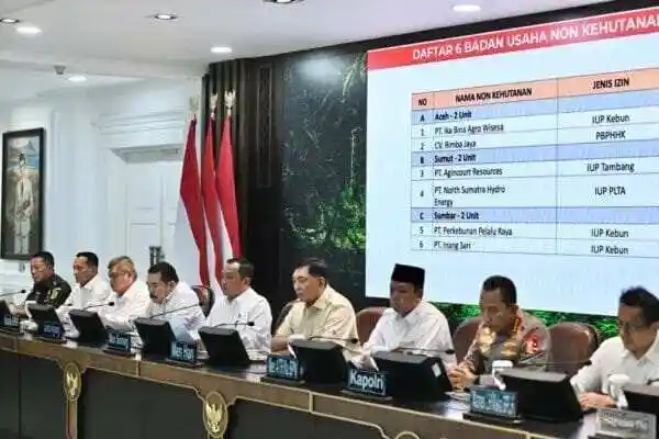 Wapang TNI dan Kasum TNI Hadiri Konferensi Pers Satgas Penertiban Kawasan Hutan