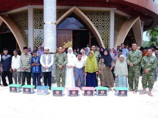 Panglima TNI Silaturahmi Awal Ramadhan Bersama Ustadz Adi Hidayat di Pangandaran