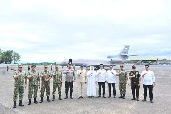 Danlanud Sultan Hasanuddin Sambut dan Hantar Kunjungan Kerja Wamenhan RI di Makassar