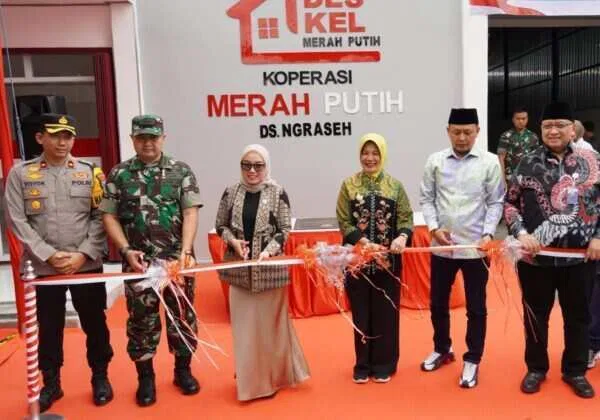 Dandim Bojonegoro dampingi Wamenkop RI Resmikan KDKMP Desa Ngraseh