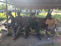 Babinsa Koramil 1710-07/Mapurujaya Laksanakan Komsos dengan Warga