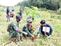 Peringatan HPN 2026, TNI, Insan Pers dan Elemen Masyarakat di Bojonegoro Tanam Ratusan Pohon Produktif