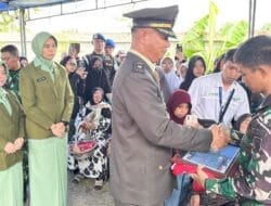 Upacara Militer Iringi Pemakaman Sertu Arifin Cepa yang Gugur dalam Tugas