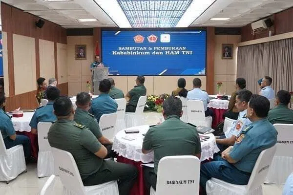 Pertemuan Kababinkum Dan HAM TNI Dengan Kepala Delegasi ICRC Bahas Penguatan Kerja Sama 2026