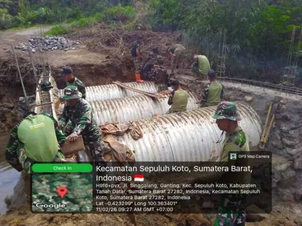 Gotong Royong TNI–Rakyat, Kodam XX/Tuanku Imam Bonjol Bangun Jembatan Pulihkan Akses Warga Tanah Datar