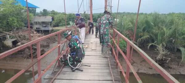 TNI AD Rampungkan Rehab Jembatan Gantung di Langkat, Akses dan Konektivitas Warga Kembali Normal