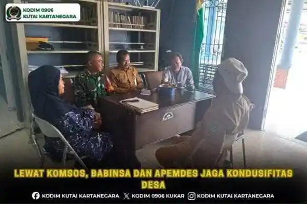 Lewat Komsos, Babinsa dan Apemdes Jaga Kondusifitas Desa
