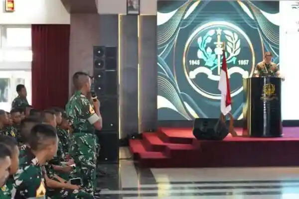Gubernur Akademi Militer Berikan Pengarahan dan Tanamkan Nilai Kejuangan kepada Taruna Tingkat I, II, dan III