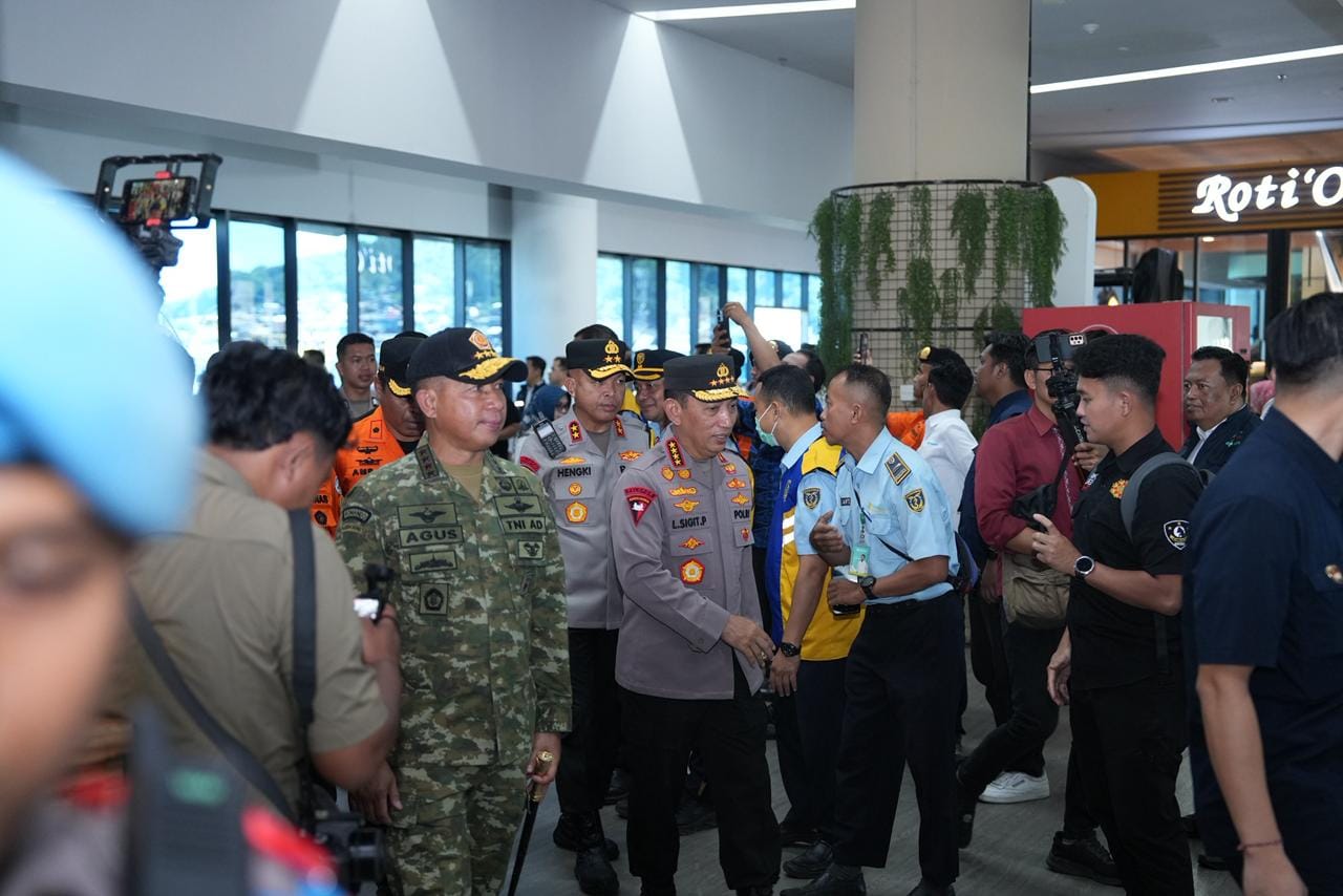 Dukung Kelancaran Mudik, Panglima TNI Bersama Kapolri Tinjau Fasilitas Pelabuhan Merak