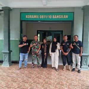 Kebersamaan Ramadan, LRN Bangilan Bersama Waketum Suntono Berbagi Takjil