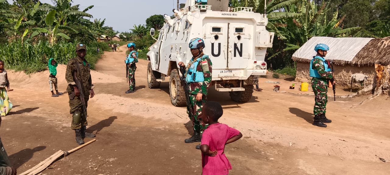 Satgas TNI Konga RDB XXXIX-G Gelar Layanan Kesehatan dan Bantuan Kemanusiaan di Maliobongo