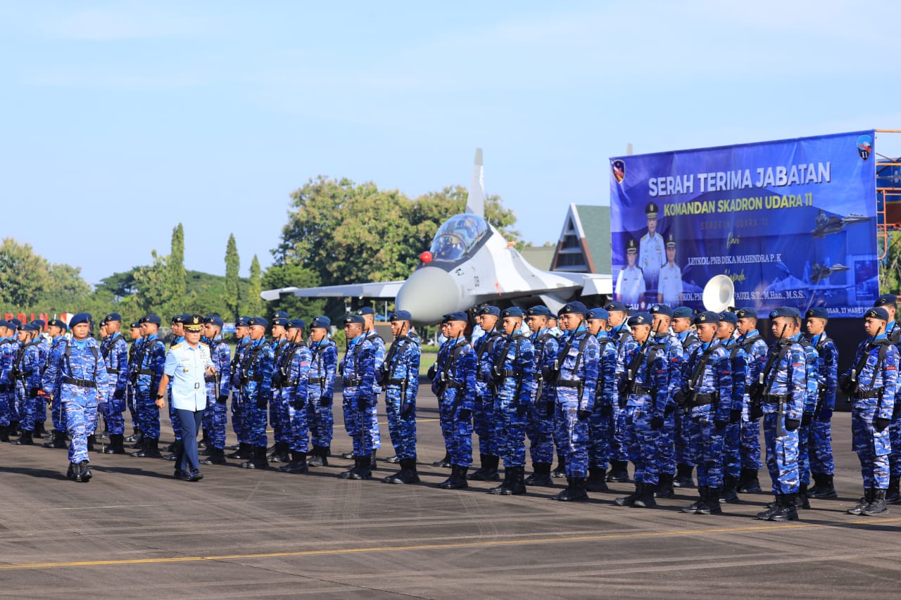 Komandan Lanud Sultan Hasanuddin Hadiri Sertijab Danskadron Udara 11