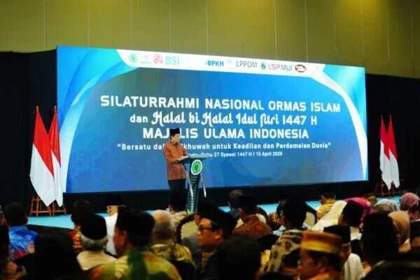 Panglima TNI Hadiri Silaturahmi Nasional Ormas Islam dan Halal Bihalal Idul Fitri 1447 H MUI Panglima TNI Hadiri Silaturahmi Nasional Ormas Islam dan Halal Bihalal Idul Fitri 1447 H MUI