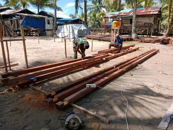 Masuk Hari Kedua TMMD Ke-128, Personel Satgas Kejar Progres Sasaran Fisik Masuk Hari Kedua TMMD Ke-128, Personel Satgas Kejar Progres Sasaran Fisik