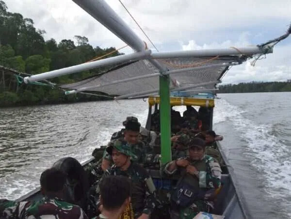 Dansatgas Tinjau Progres Pembangunan TMMD di Kampung Keakwa Pasca Pembukaan Resmi Dansatgas Tinjau Progres Pembangunan TMMD di Kampung Keakwa Pasca Pembukaan Resmi