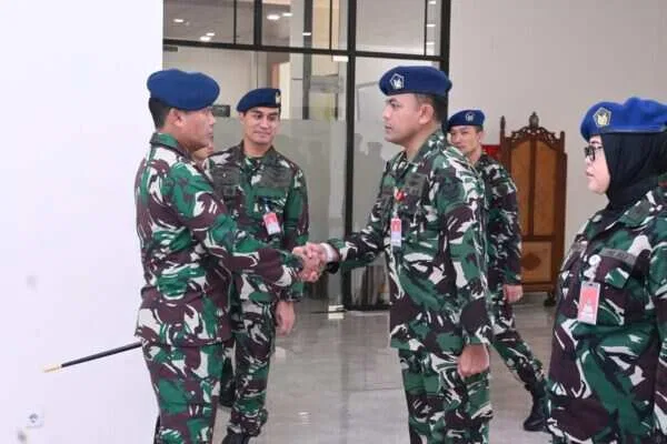 Komandan Lanud Sultan Hasanuddin Pimpin Laporan Korps Kenaikan Pangkat 21 Perwira