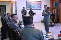 Kunjungi Lanud Sultan Hasanuddin, Kasau Tekankan Perwira TNI AU Harus Adaptif, Berkarakter, dan Tunjukkan Kualitas Kepemimpinan
