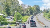 TNI-Polri Kawal Ketat Penyaluran Bantuan Pengungsi Kampung Kembru di Puncak Jaya