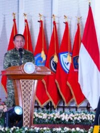Panglima TNI Terima Penghargaan Adhibhakti Sanapati dan Berikan Ceramah Umum di BSSN