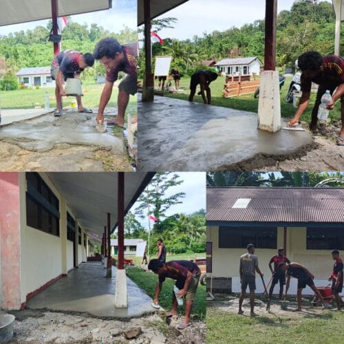 TMMD Ke-128 Kodim 1801/Manokwari Laksanakan Pengecoran Lantai Teras SD Inpres 62 Asai TMMD Ke-128 Kodim 1801/Manokwari Laksanakan Pengecoran Lantai Teras SD Inpres 62 Asai