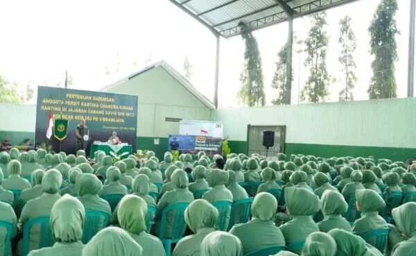 Perkuat Soliditas Dalam Mendukung Tugas Suami Sebagai Prajurit, Persit Kodim Bojonegoro Gelar Pertemuan Gabungan Perkuat Soliditas Dalam Mendukung Tugas Suami Sebagai Prajurit, Persit Kodim Bojonegoro Gelar Pertemuan Gabungan
