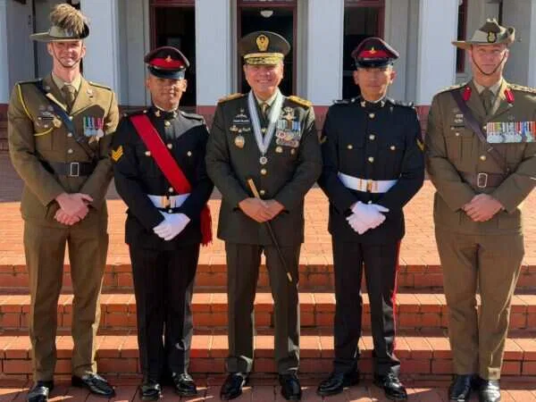 Gubernur Akmil Hadiri Wisuda Taruna di RMC-Duntroon Australia Gubernur Akmil Hadiri Wisuda Taruna di RMC-Duntroon Australia