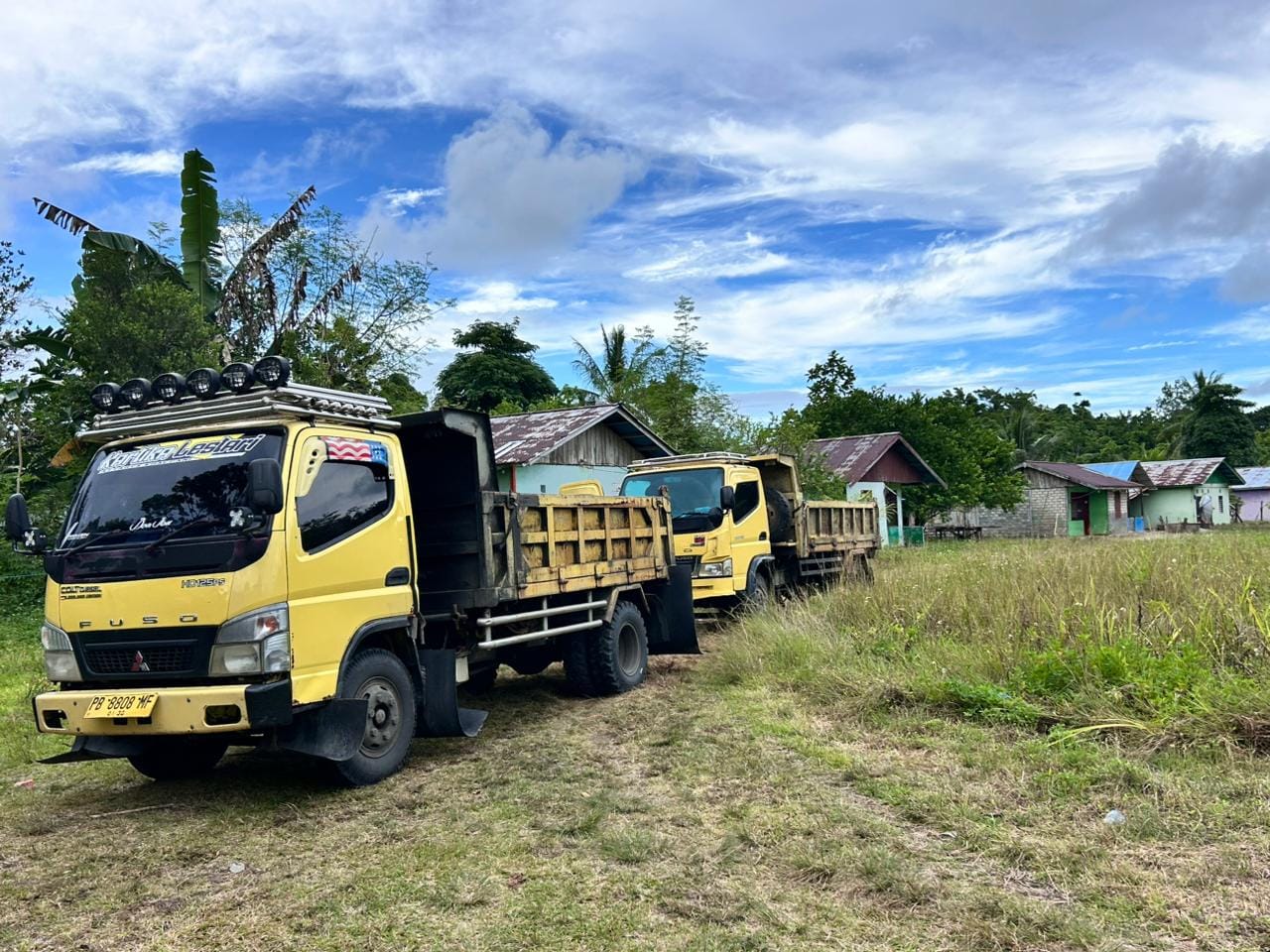 Pengedropan Material Lokal Dipercepat, Satgas TMMD Ke-128 Kodim 1801/Manokwari Kejar Target Pembangunan