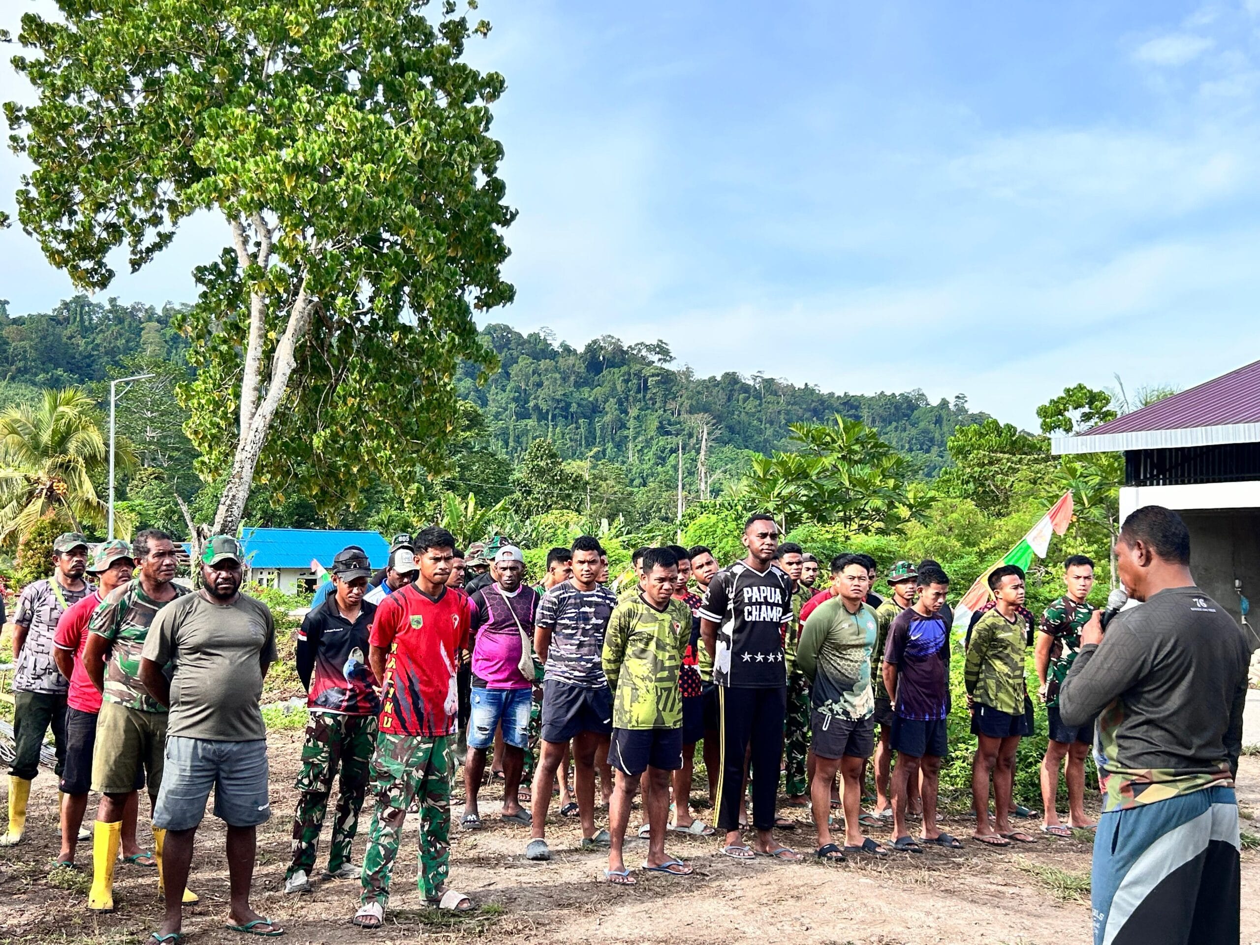 Apel Pagi TMMD Ke-128 Kodim 1801/Manokwari Perkuat Semangat Satgas di Tanah Rubuh: Komandan SSK Kerahkan Personel Ke Sasaran Pembangunan Apel Pagi TMMD Ke-128 Kodim 1801/Manokwari Perkuat Semangat Satgas di Tanah Rubuh: Komandan SSK Kerahkan Personel Ke Sasaran Pembangunan