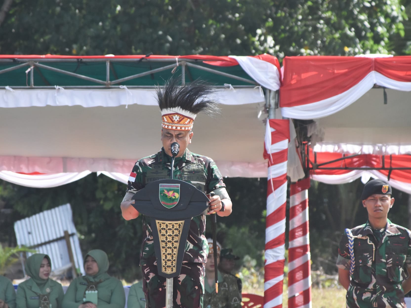 Pangdam XVII/Cenderawasih Resmi Tutup TMMD Ke-128 Kodim 1710/Mimika di Kampung Keakwa Pangdam XVII/Cenderawasih Resmi Tutup TMMD Ke-128 Kodim 1710/Mimika di Kampung Keakwa