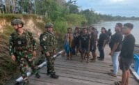 Koops TNI Habema Evakuasi 44 Pendulang Emas dari Gangguan OPM di Pegunungan Bintang