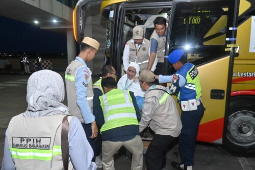 Lanud Sjamsudin Noor Hadir di Tengah Jamaah, Mengawal Keberangkatan Haji dengan Sepenuh Hati