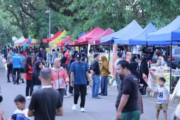 Car Free Day Lanud Sultan Hasanuddin Semarak, Danlanud Sapa Warga dan Dukung UMKM Lokal