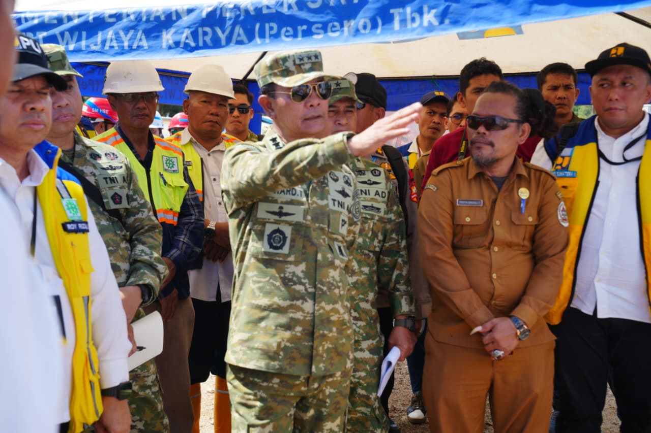 Kasum TNI Melaksanakan Kunjungan Kerja ke Wilayah Kabupaten Tapteng dan Tapsel Sumatera Utara