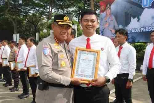 Ipda Syaiful Rusdiansyah Raih Penghargaan Kapolresta Tangerang atas Pengungkapan Kasus Pembunuhan Berencana Ipda Syaiful Rusdiansyah Raih Penghargaan Kapolresta Tangerang atas Pengungkapan Kasus Pembunuhan Berencana