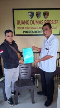 “Rekaman Telepon Jadi Sorotan, Dugaan Intervensi Penanganan Perkara Dilaporkan ke Propam Polresta Kediri”.