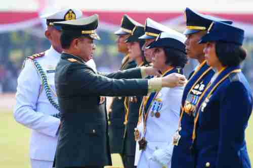 1.737 Perwira Remaja TNI Resmi Dilantik, Panglima TNI: Pangkat adalah Amanah 1.737 Perwira Remaja TNI Resmi Dilantik, Panglima TNI: Pangkat adalah Amanah