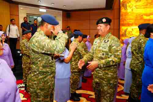 Danlanud Sultan Hasanuddin Resmi Sandang Pangkat Marsekal Pertama Danlanud Sultan Hasanuddin Resmi Sandang Pangkat Marsekal Pertama