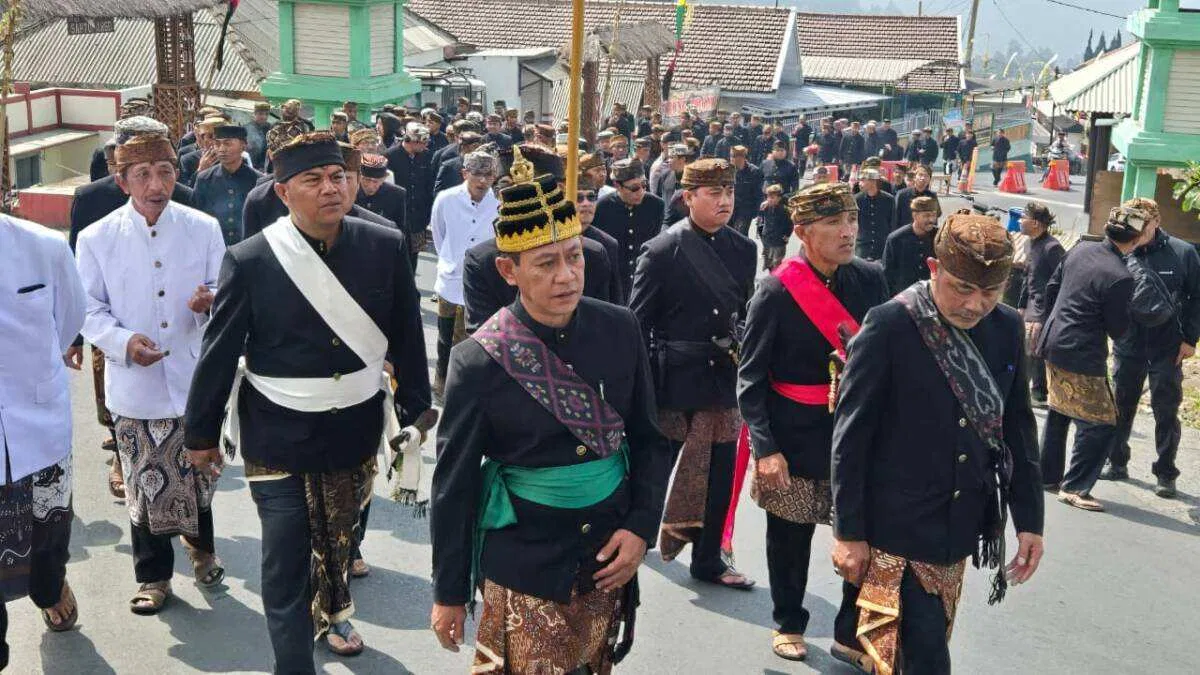 Kades Ngadisari Pimpin Ritual Besar Tengger, Kasus Dugaan Penganiayaan Masih Berproses