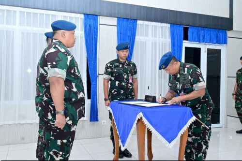 Komandan Lanud Sjamsudin Noor Pimpin Sertijab Kadispers, Tegaskan Pembinaan Personel sebagai Pilar Kekuatan Satuan Komandan Lanud Sjamsudin Noor Pimpin Sertijab Kadispers, Tegaskan Pembinaan Personel sebagai Pilar Kekuatan Satuan