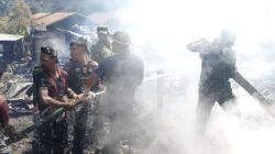 Kodim 1714/Puncak Jaya Reaksi Cepat Bantu Pemadaman Kebakaran di Kota Mulia