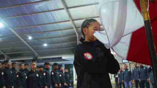 Ketua Umum PP INKAI Laksda TNI Ivan Yulivan lepas Team Karate INKAI ke Kejuaraan Dunia Karate SEAKF di Vietnam