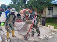 Turun Langsung ke Lapangan, Dansatgas TMMD Ke-129 Kodim 1807/Sorsel Kobarkan Semangat Gotong Royong Warga
