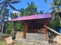 Tak Kenal Lelah! Prajurit TMMD Ke-129 Kodim 1807/Sorong Selatan Kebut Pembangunan Rumah Warga Demi Wujudkan Hunian Layak