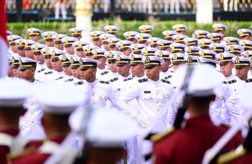 Panglima TNI Hadiri Upacara Prasetya Perwira (Praspa) TNI dan Polri Tahun 2026 di Istana Negara