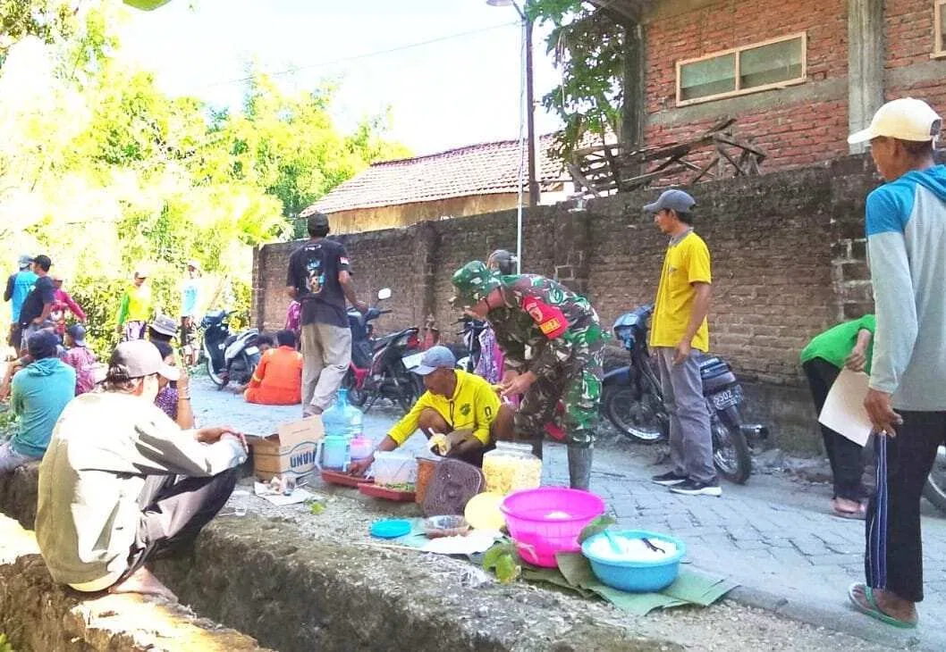 Sajian Hangat Warga Kesongo Mengikat Hati Satgas TMMD 129 Bojonegoro Sajian Hangat Warga Kesongo Mengikat Hati Satgas TMMD 129 Bojonegoro